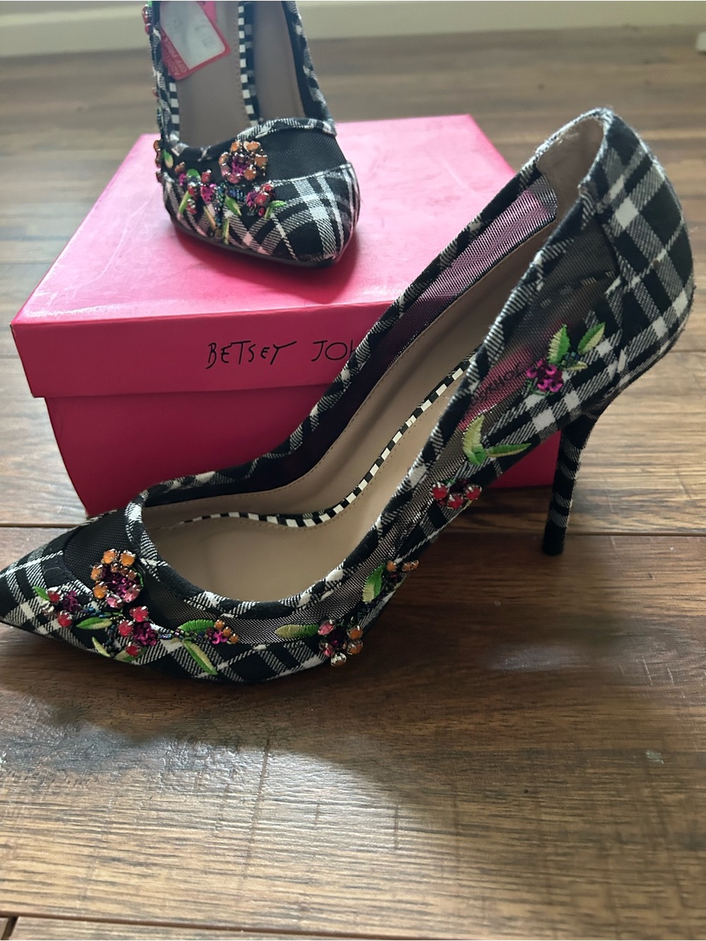 Betsey Johnson Red Women's Heels Shoe Box - Picture 7 of 7